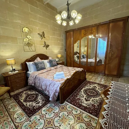 B&s 1940 House Of Character Zejtun, Malta Hébergement de vacances