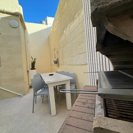 B&s 1940 House Of Character Zejtun, Malta Holiday home *