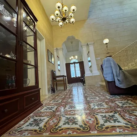 B&s 1940 House Of Character Zejtun, Malta